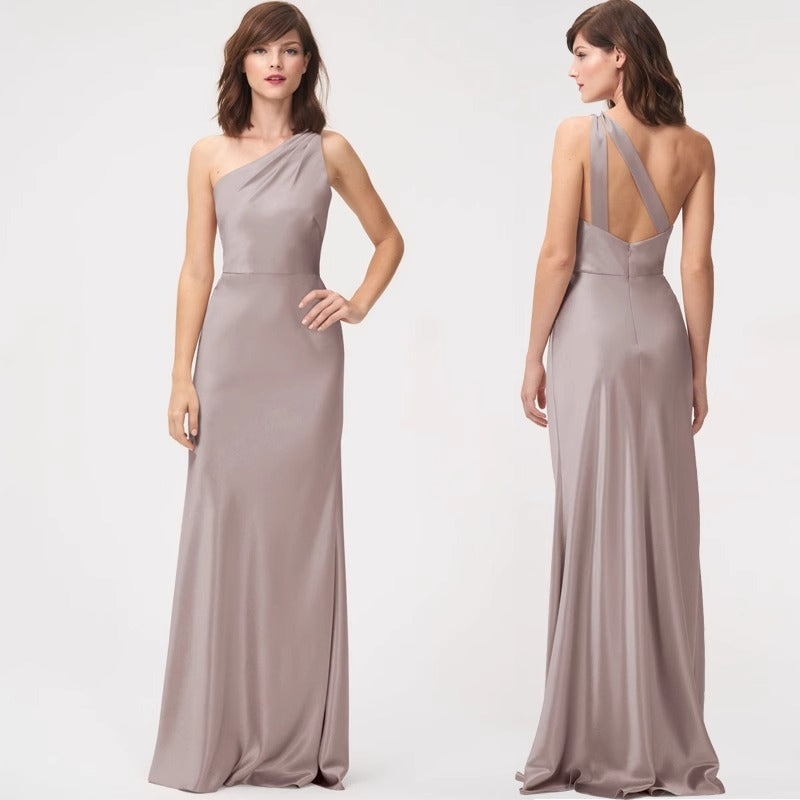 Elegant Long Sleeveless Evening Gown