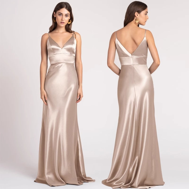 Elegant Long Sleeveless Evening Gown